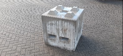 betonblok 80x80x80 noppen hijsoog en heftruckuitsparingen wm